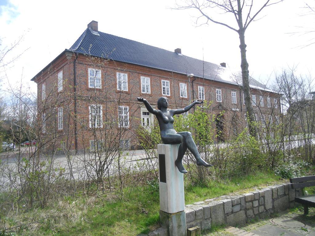 Hotel Pelli Hof Rendsburg By Tulip Inn Buitenkant foto